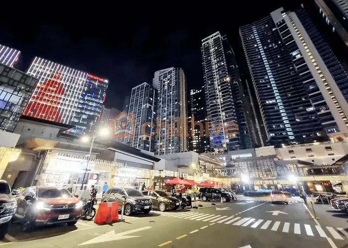 Luxurious Modern Bgc At Uptown #upt131h Holiday home Manila
